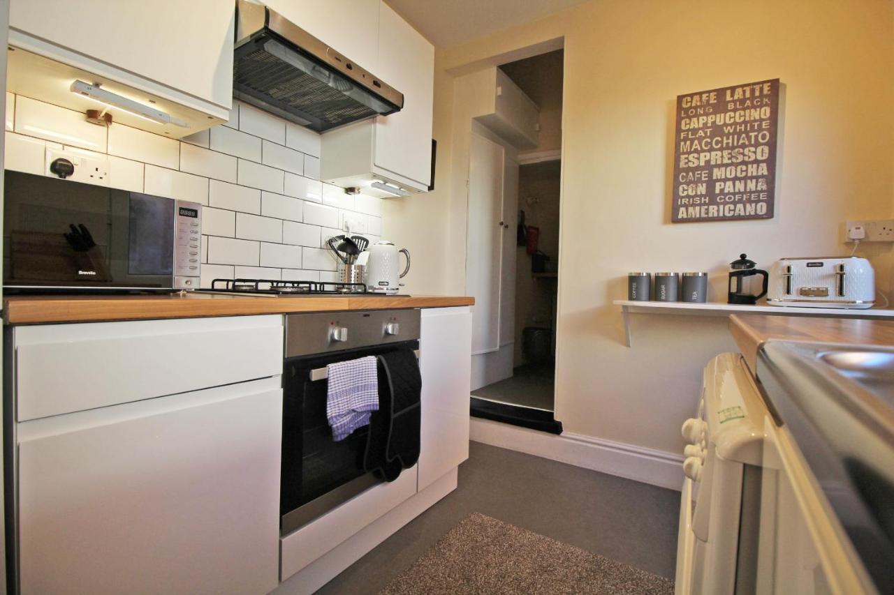 2 Bed, Up To 6 Guests Near Chester City Centre Exterior photo